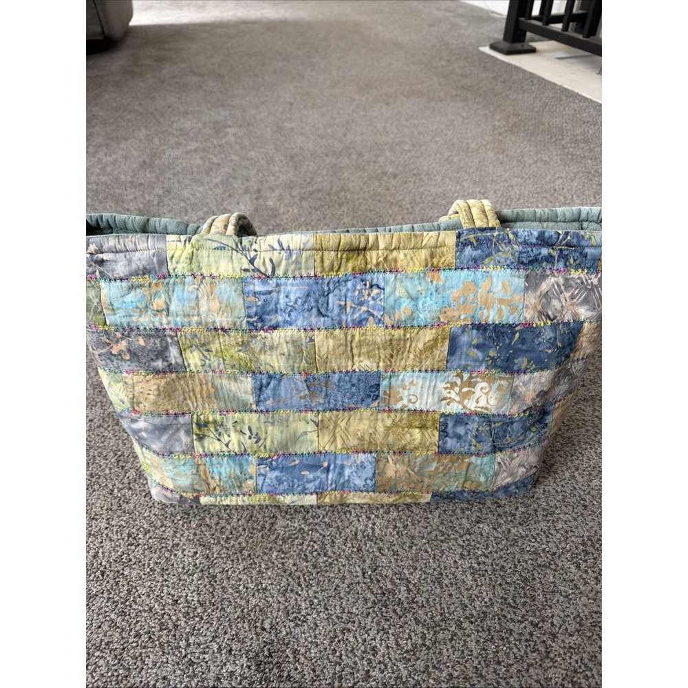 Handmade Quilted Tote Bag Batik Fabric Multicolor Embroidery Pockets 18x11"